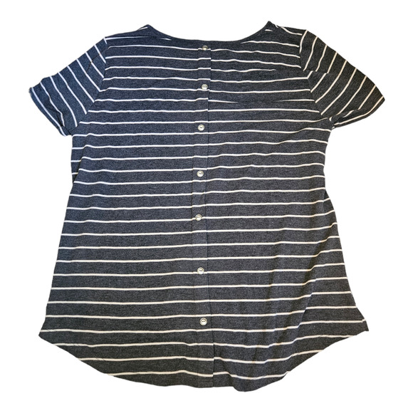 XL Short Sleeve Striped Gray and White Shirt - Picture 2 of 4